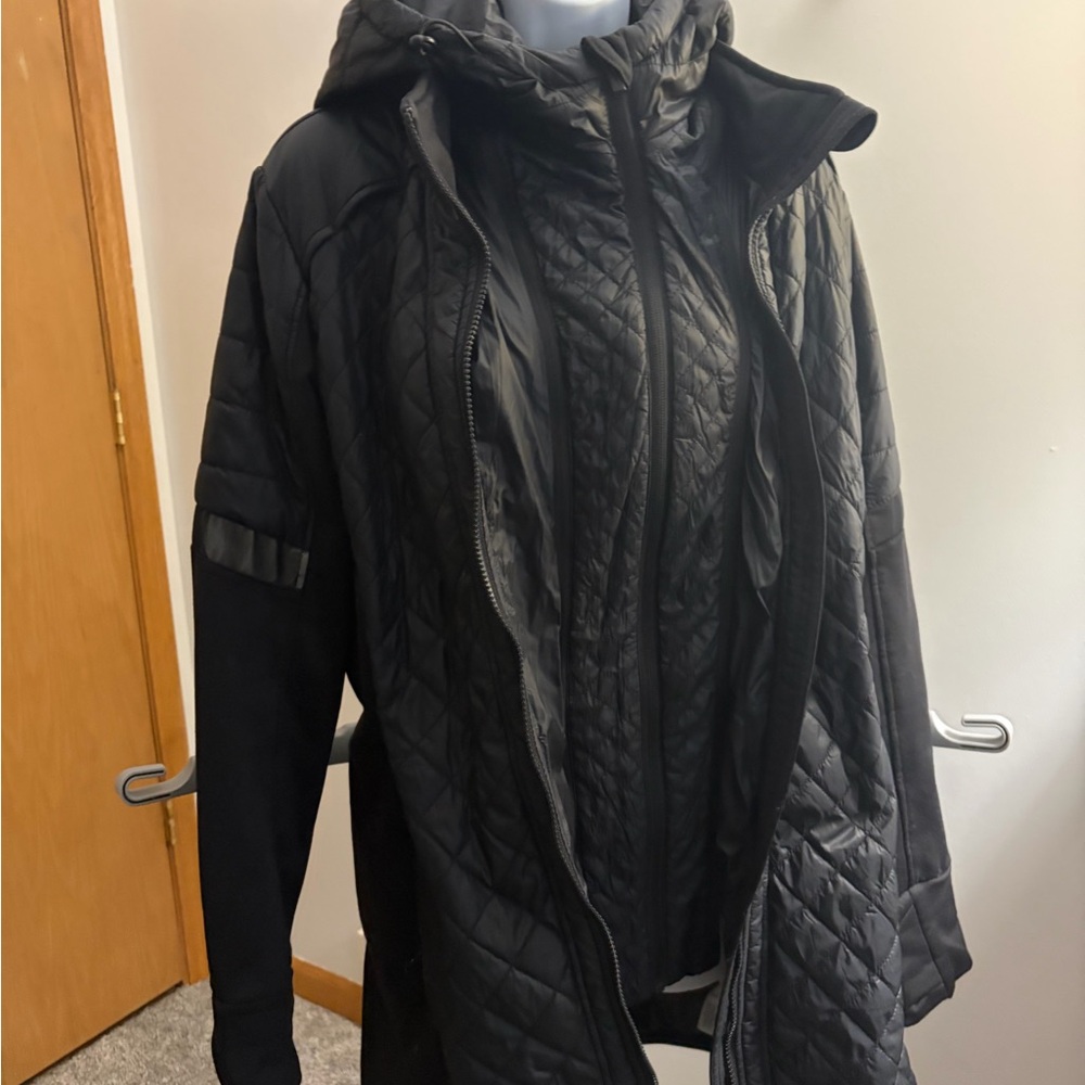 Athleta Women's Charcoal Black Puffer Jacket